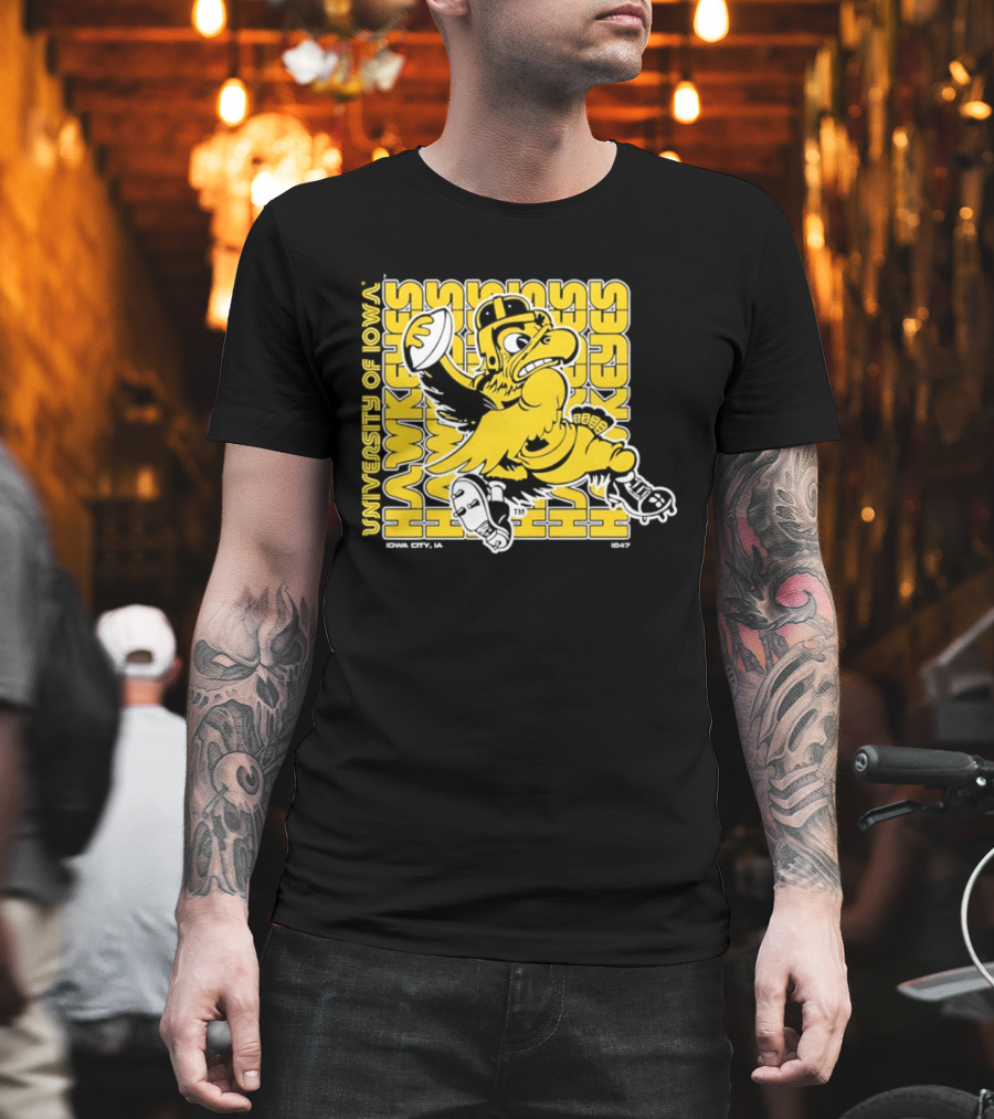 University Of Iowa Hawkeyes Mascot Iowa City Retro 1847 T-Shirt