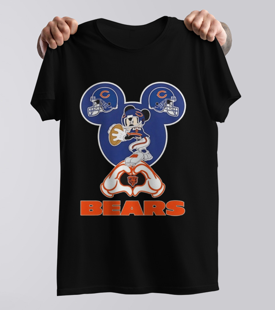 Mickey Mouse Chicago Bears Football Collaboration Bears T-Shirt