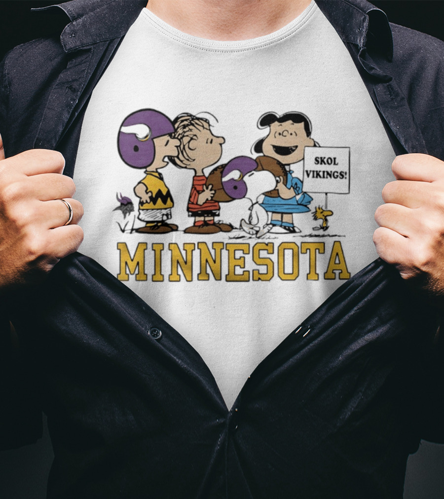 Minnesota Vikings Peanuts Skol Vikings Linus Lucy Woodstock Charlie Brown T-Shirt