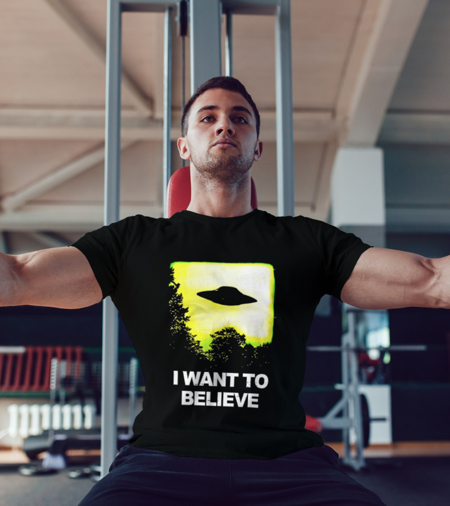 Alien I Want To Believe UFO Silhouette Paranormal Activity The Truth Is Out There T-Shirt