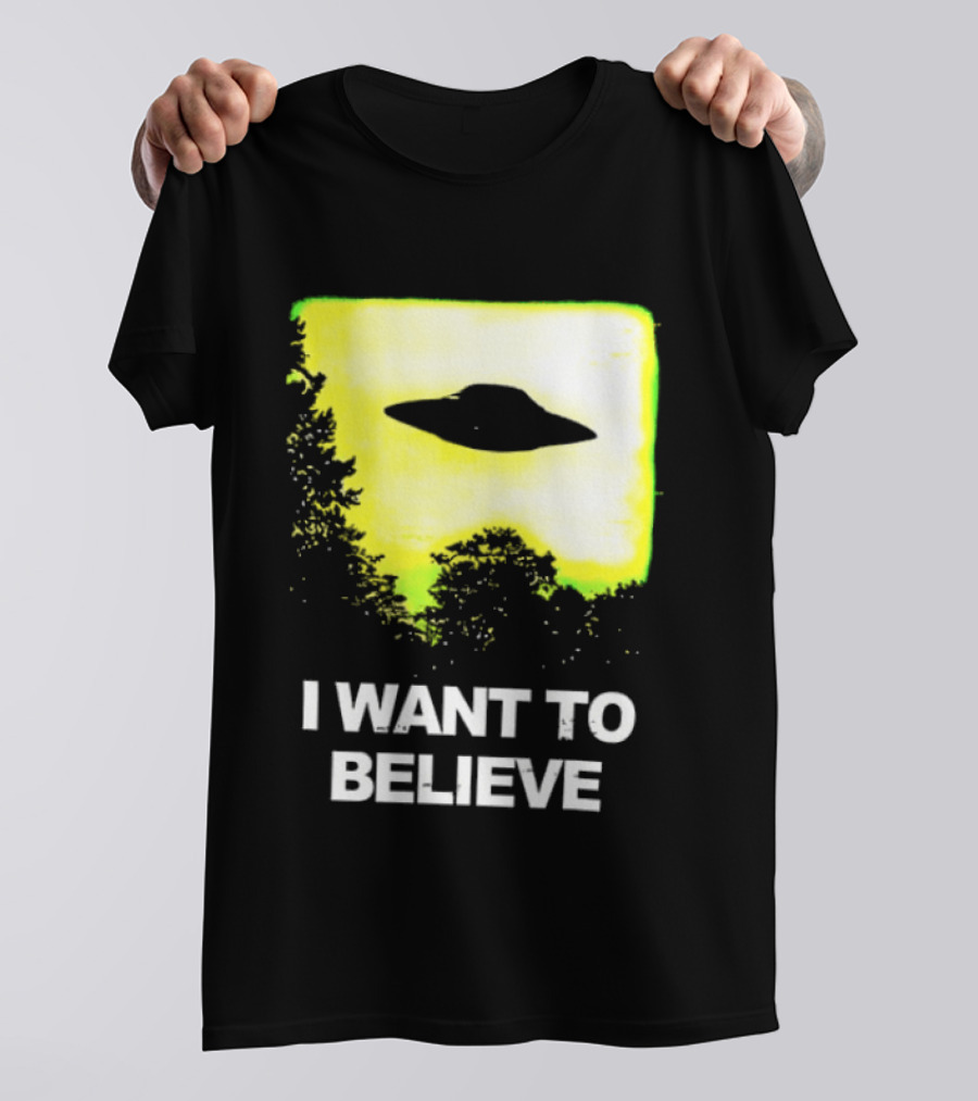Alien I Want To Believe UFO Silhouette Paranormal Activity The Truth Is Out There T-Shirt