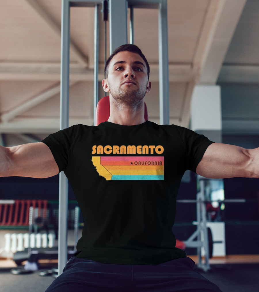 Sacramento California Retro Map Souvenir T-Shirt