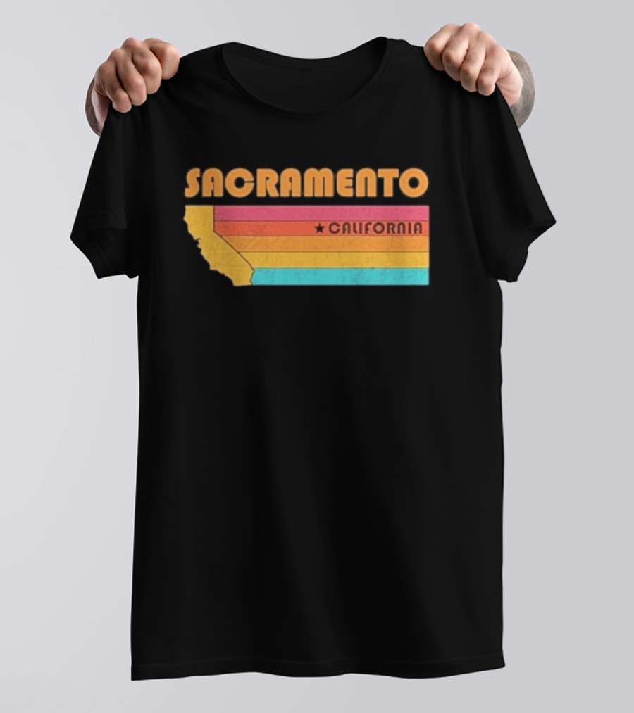 Sacramento California Retro Map Souvenir T-Shirt