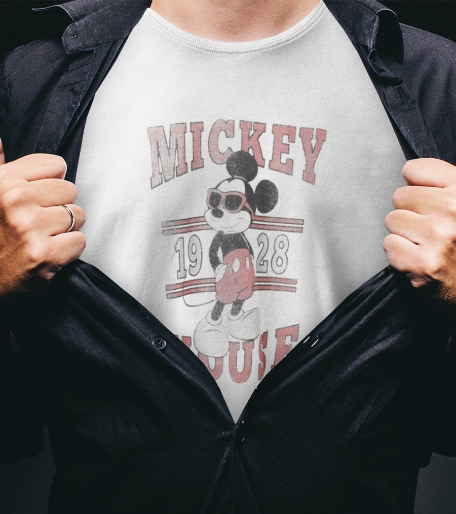 Mickey Mouse 1928 Vintage Red Sunglasses T-Shirt