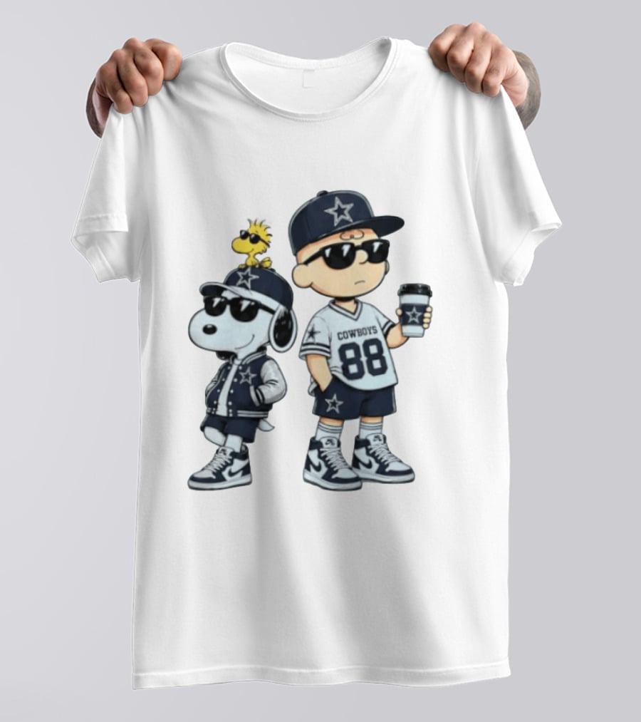Snoopy Charlie Brown Cowboys 88 Football Fan Gear T-Shirt