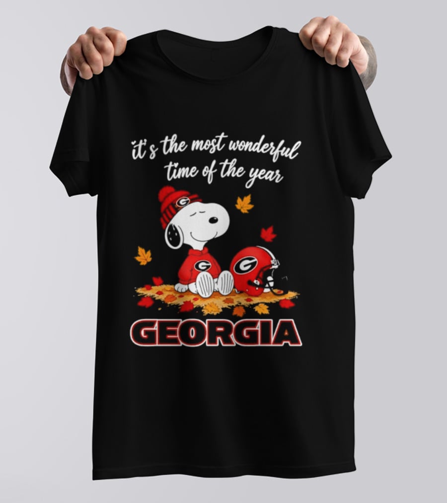 Georgia Bulldogs Snoopy It's The Most Wonderful Time Of The Year Autumn Leaves 2026 T-Shirt