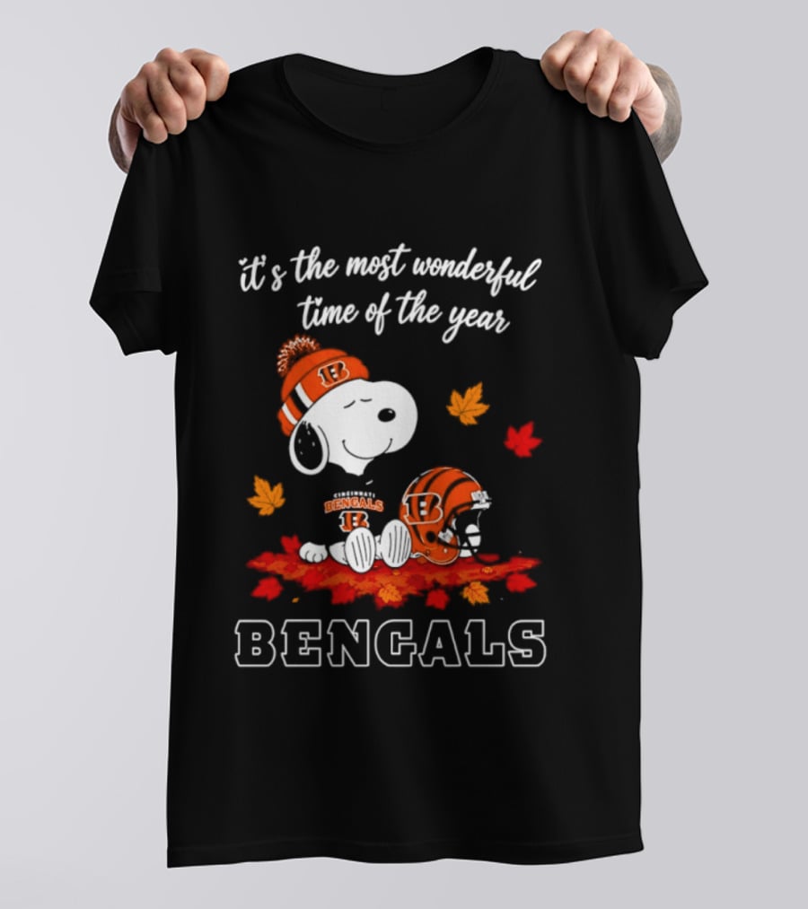Cincinnati Bengals Snoopy Fall Halloween 2026 It's The Most Wonderful Time Of The Year T-Shirt