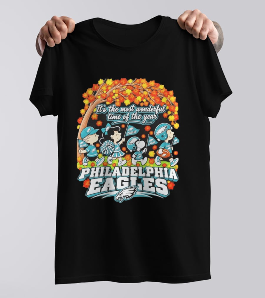 Philadelphia Eagles Peanuts Characters Autumn It's The Most Wonderful Time Of The Year T-Shirt
