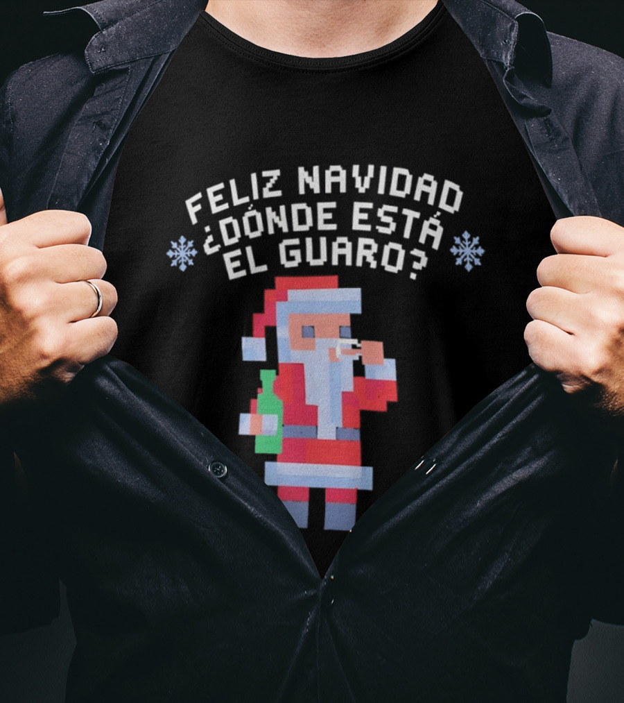 Feliz Navidad Dónde Está El Guaro Santa With Drink And Bottle T-Shirt