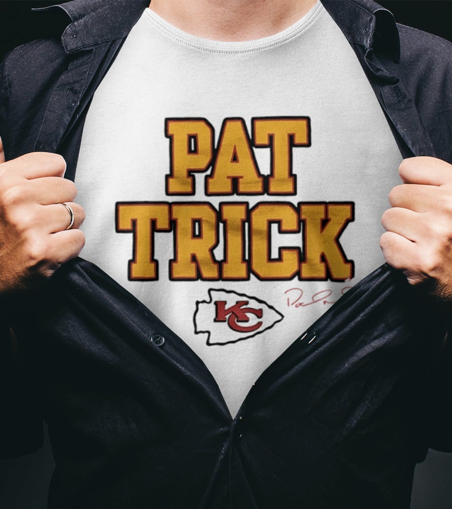 Pat Trick Kansas City Chiefs Patrick Mahomes KC Signature T-Shirt