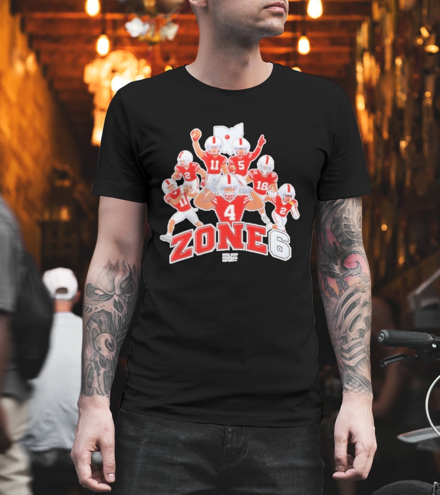 Zone 6 Ohio State Buckeyes Football Players Pose With State T-Shirt