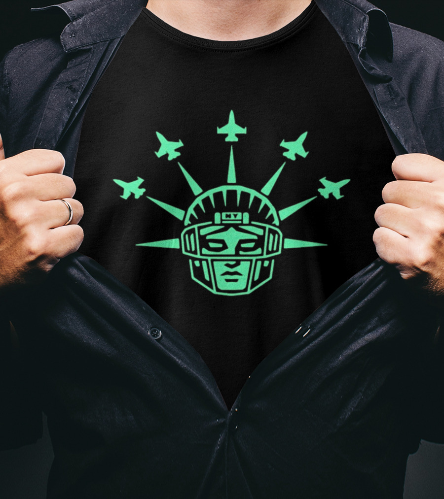 Statue Liberty Helmet New York Jets Football Formation T-Shirt