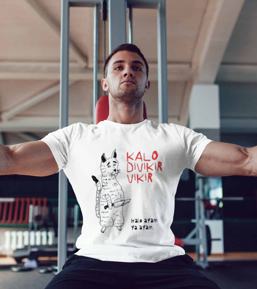 Kalo Divikir Vikir Kalo Ayam Ya Ayam Cat With Knife T-Shirt