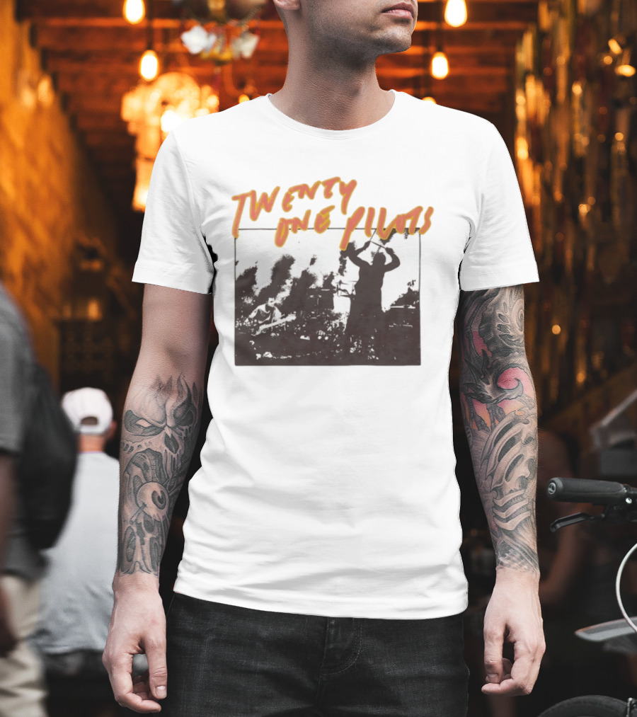Twenty One Pilots Live Photo Silhouette Drummer Stage Performance T-Shirt