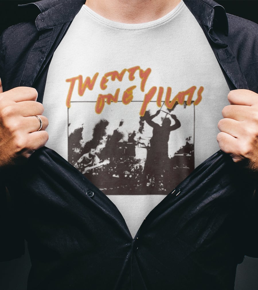 Twenty One Pilots Live Photo Silhouette Drummer Stage Performance T-Shirt