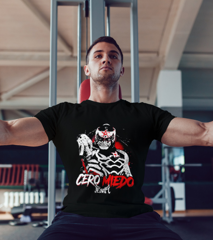 Cero Miedo Penta Hand Sign WWE Photo T-Shirt