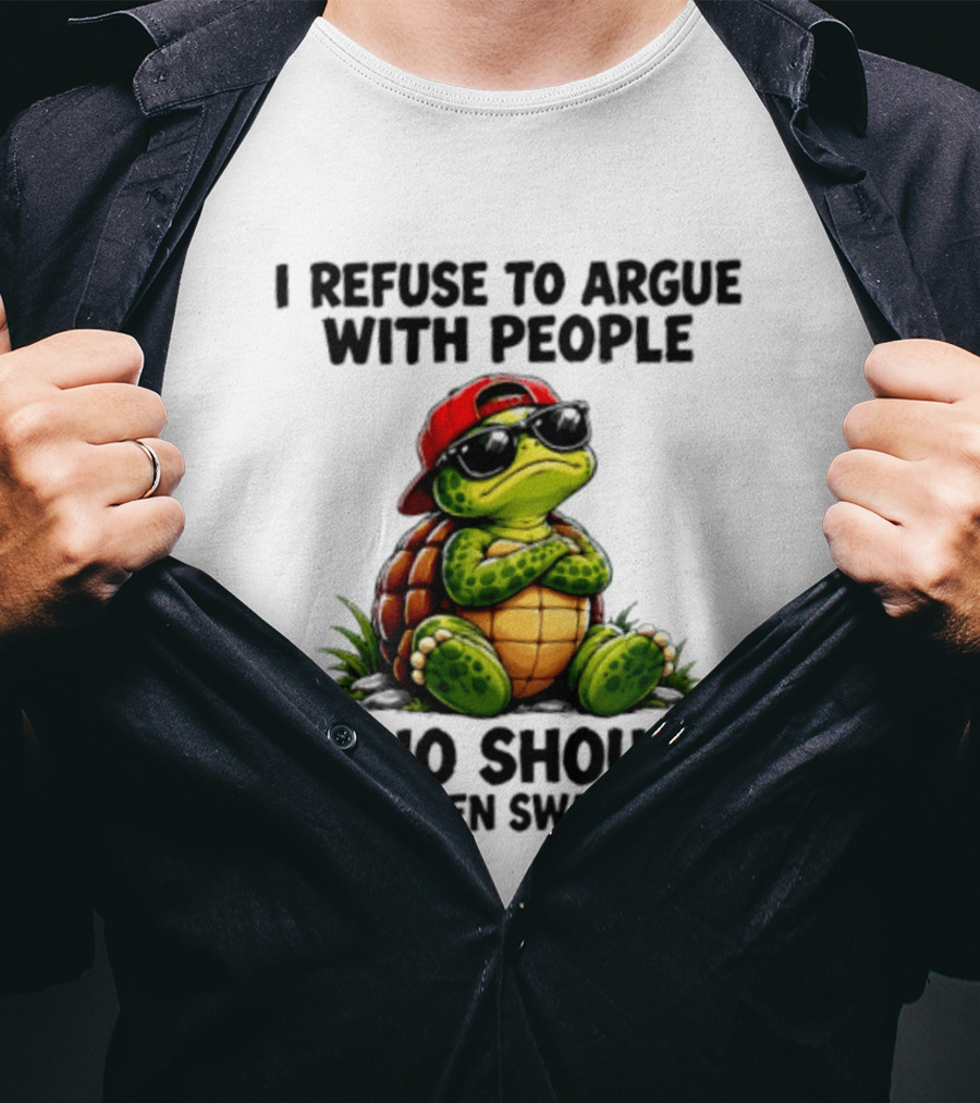 I Refuse To Argue Cool Turtle Red Hat Sunglasses Retro Fun T-Shirt
