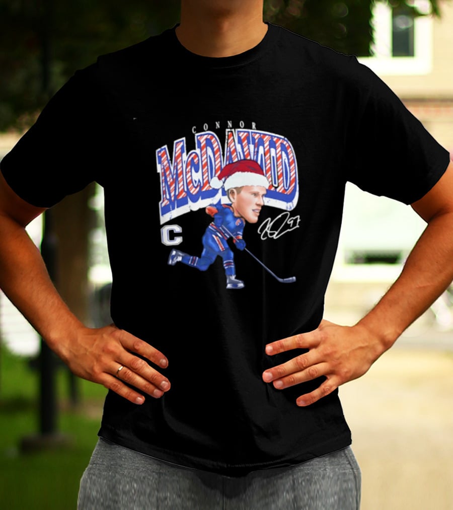 Connor McDavid Edmonton Oilers Cartoon Santa Hat ND97 T-Shirt