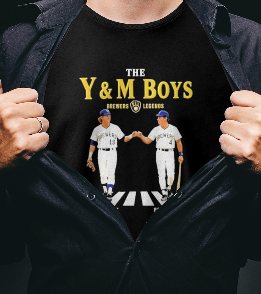 The Y&M Boys Brewers Legends Robin Yount Paul Molitor Abbey Road Fist Bump T-Shirt