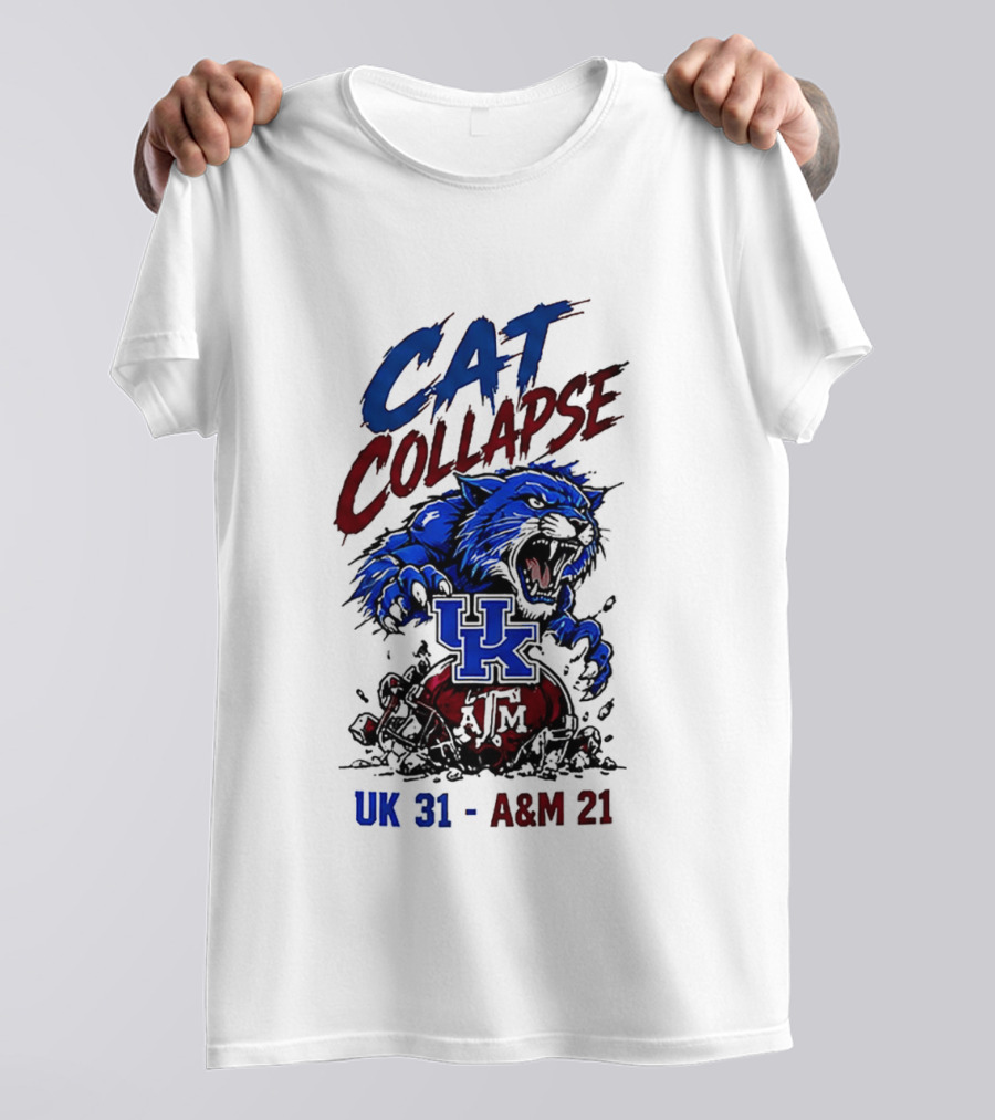 Cat Collapse UK Wildcats Crushing A&M Helmet UK 31 A&M 21 T-Shirt