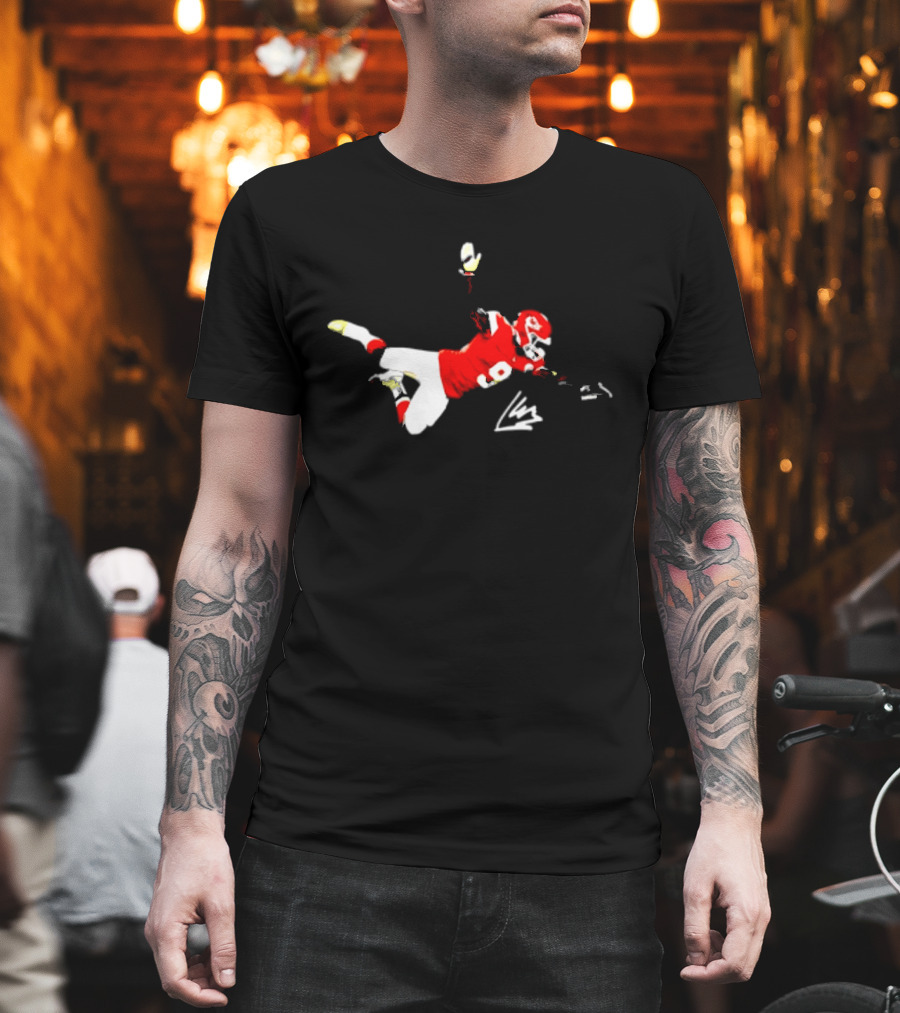 Kenneth Walker III Kansas City Chiefs Action Mid Air T-Shirt