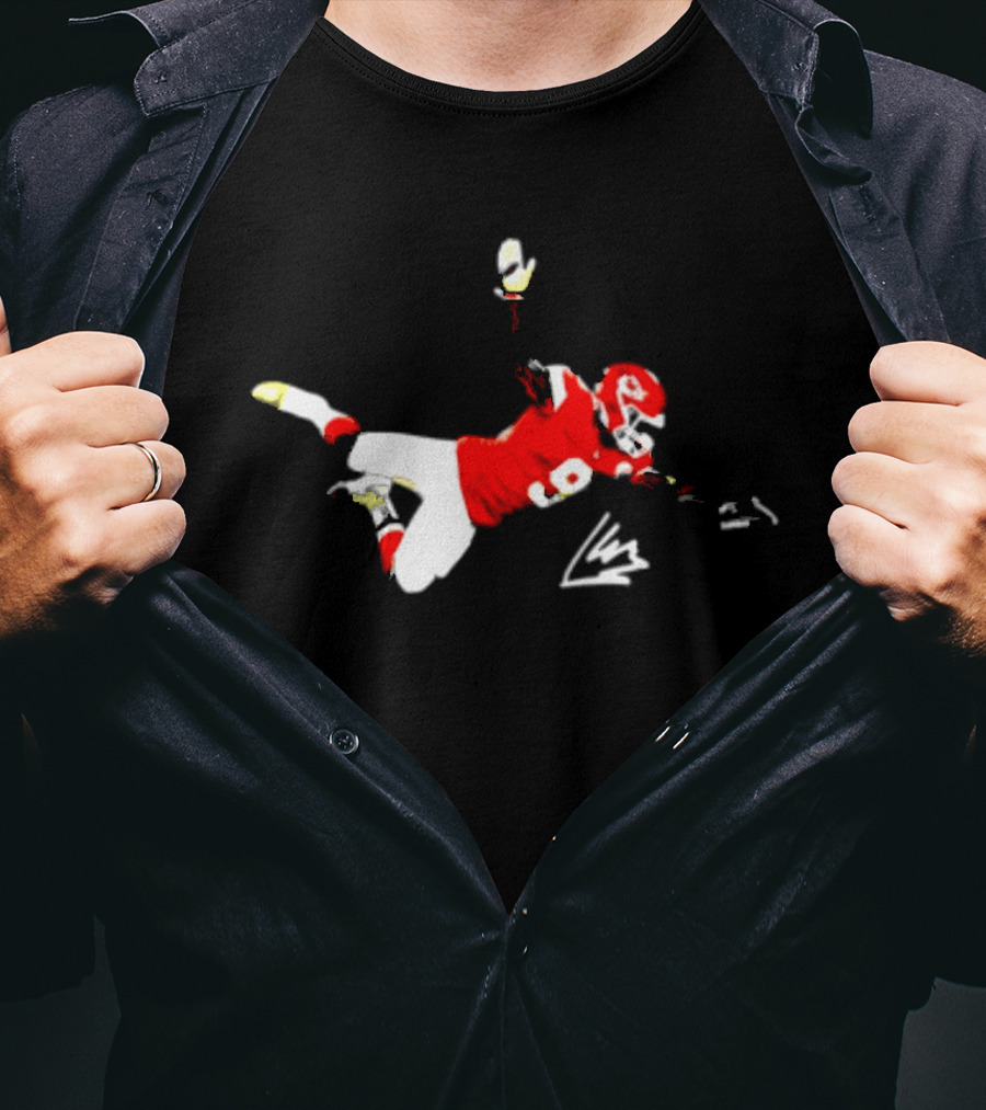 Kenneth Walker III Kansas City Chiefs Action Mid Air T-Shirt
