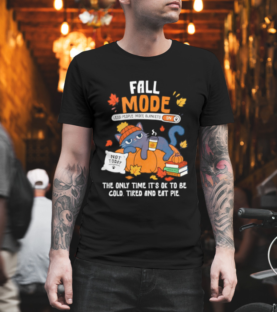 Fall Mode On Cat Cozy With Pumpkin Pie Books Blanket T-Shirt