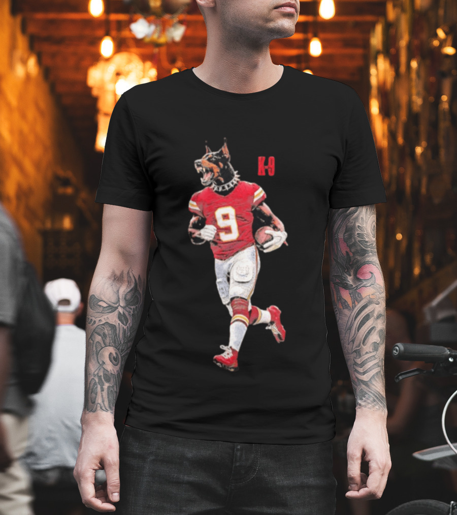 Kenneth Walker III K 9 Doberman Pinscher Kansas City Chiefs Football T-Shirt