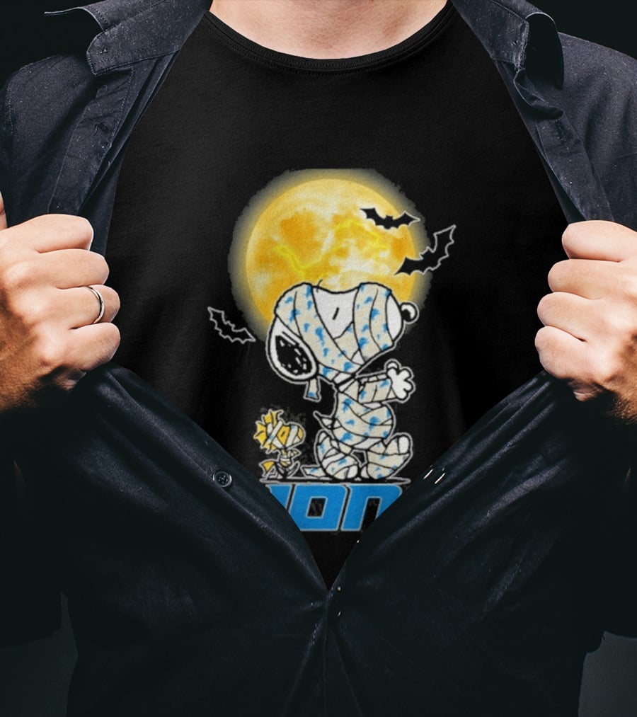Detroit Lions Snoopy Halloween 2026 Full Moon Bat Holiday T-Shirt