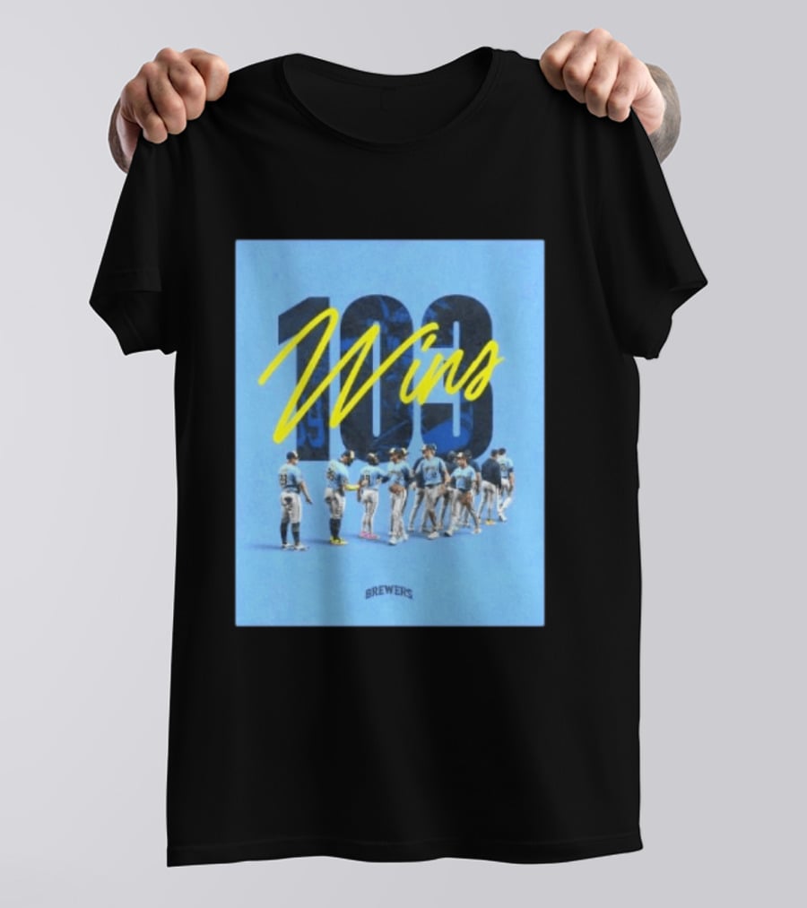 Milwaukee Brewers 103 Wins Celebration Team Huddle T-Shirt
