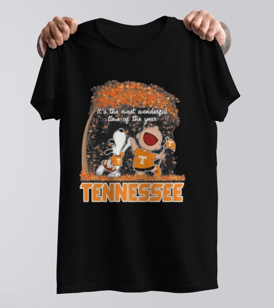 Tennessee Volunteers Snoopy Charlie Brown It's The Most Wonderful Time Of The Year T-Shirt