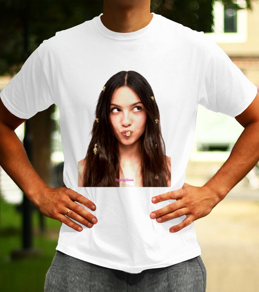 Olivia Rodrigo Rolling Stone Digital Exclusive Photo With Daisy Accents T-Shirt