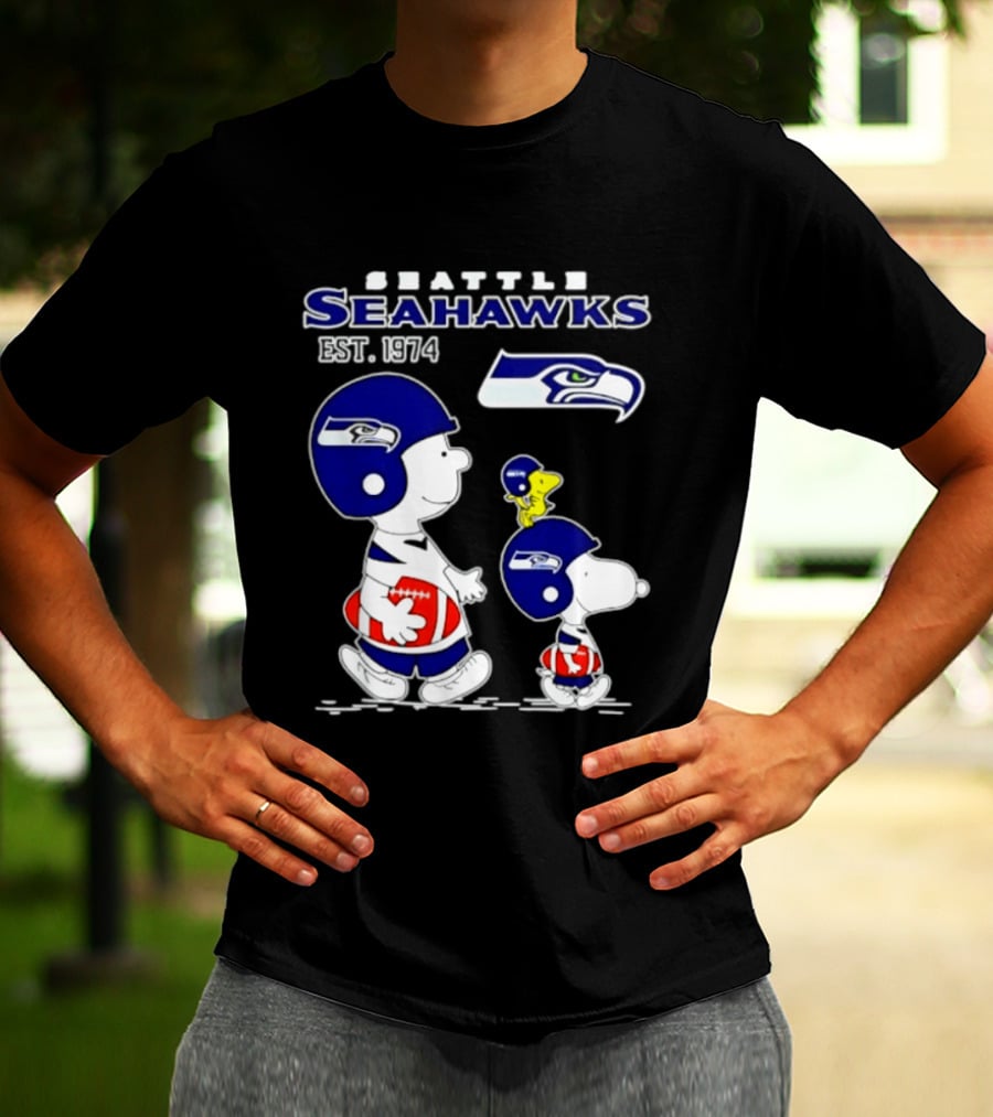 Seattle Seahawks Peanuts Snoopy Charlie Brown Est 1974 NFL T-Shirt