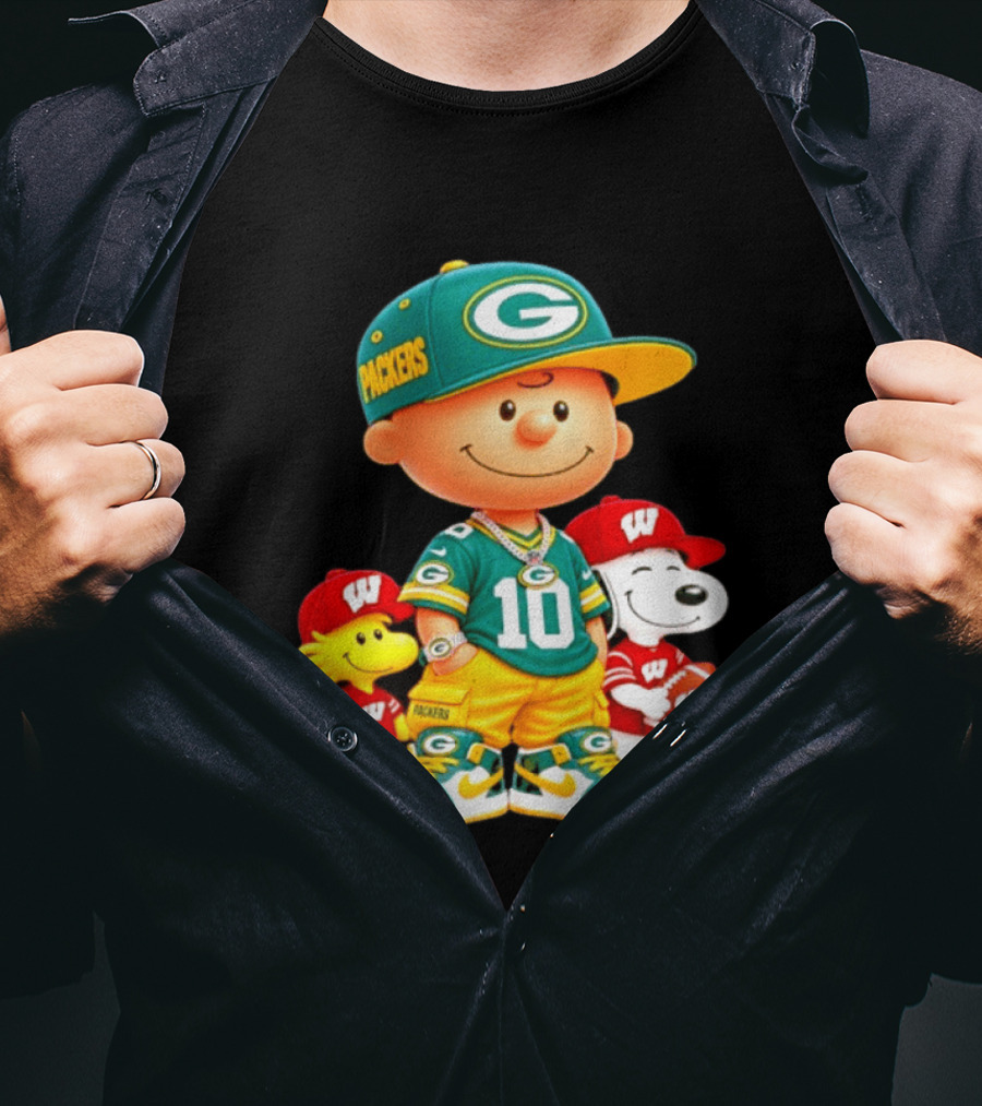 Charlie Brown Snoopy Woodstock Green Bay Packers Wisconsin Badgers Sports Fan Gear T-Shirt