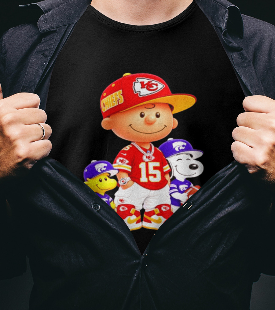 Charlie Brown Snoopy Woodstock Kansas City Chiefs 15 Football Peanuts Characters NFL Team Sports Gear T-Shirt
