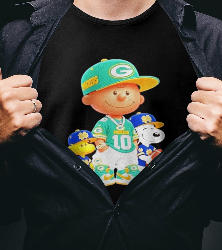 Peanuts Green Bay Packers Notre Dame Fighting Irish Football Characters Charlie Brown Snoopy Woodstock T-Shirt