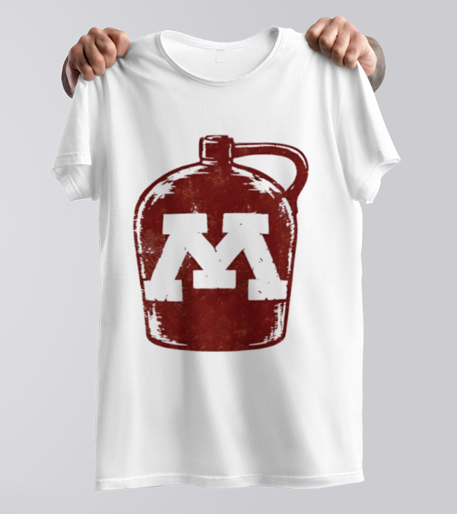 Minnesota Golden Gophers Football Jug M T-Shirt