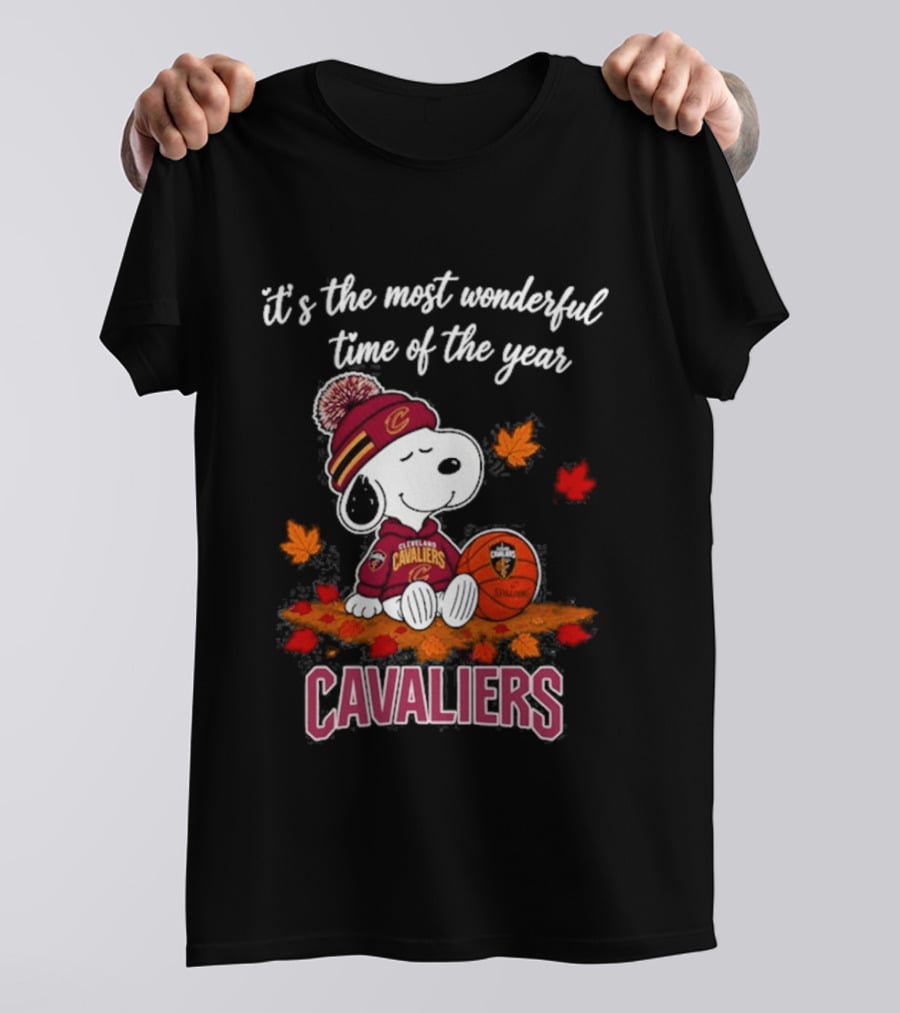 Cleveland Cavaliers Snoopy It's The Most Wonderful Time Of The Year Autumn Football T-Shirt