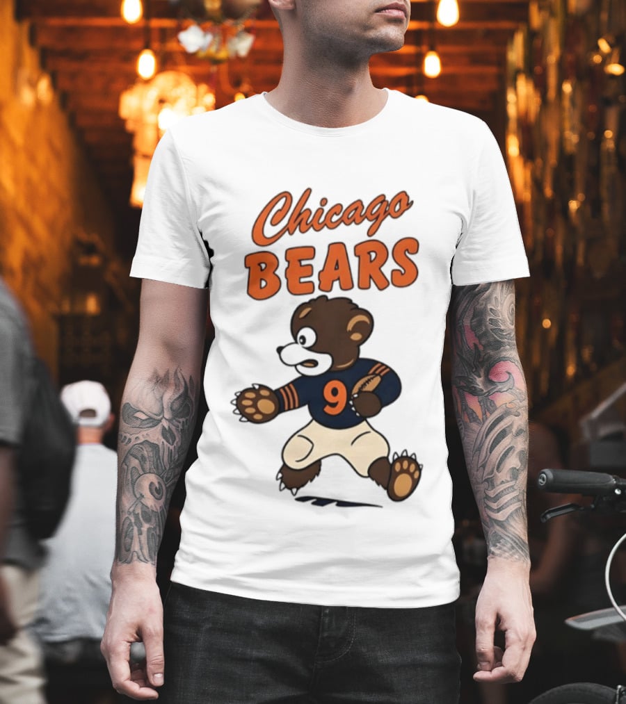 Chicago Bears Football Vintage Cartoon Bear Running Number 9 T-Shirt