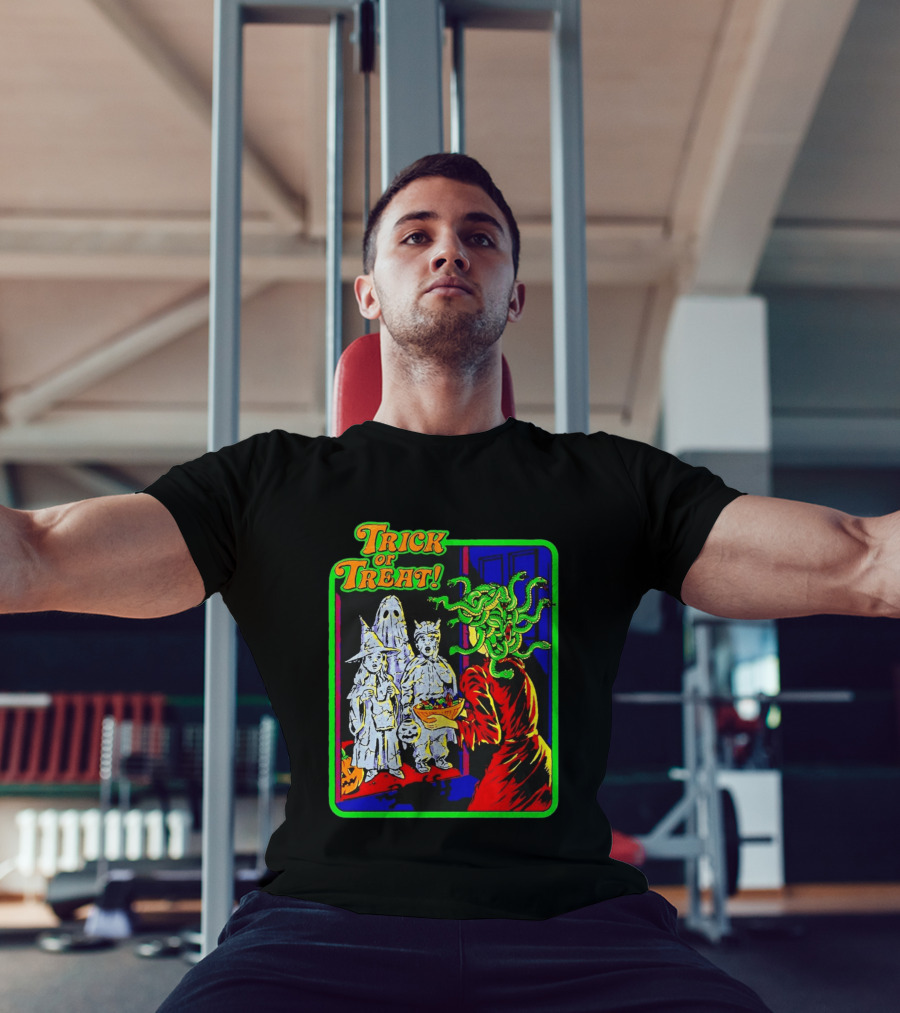 Trick Or Treat Medusa Halloween Retro Comic T-Shirt