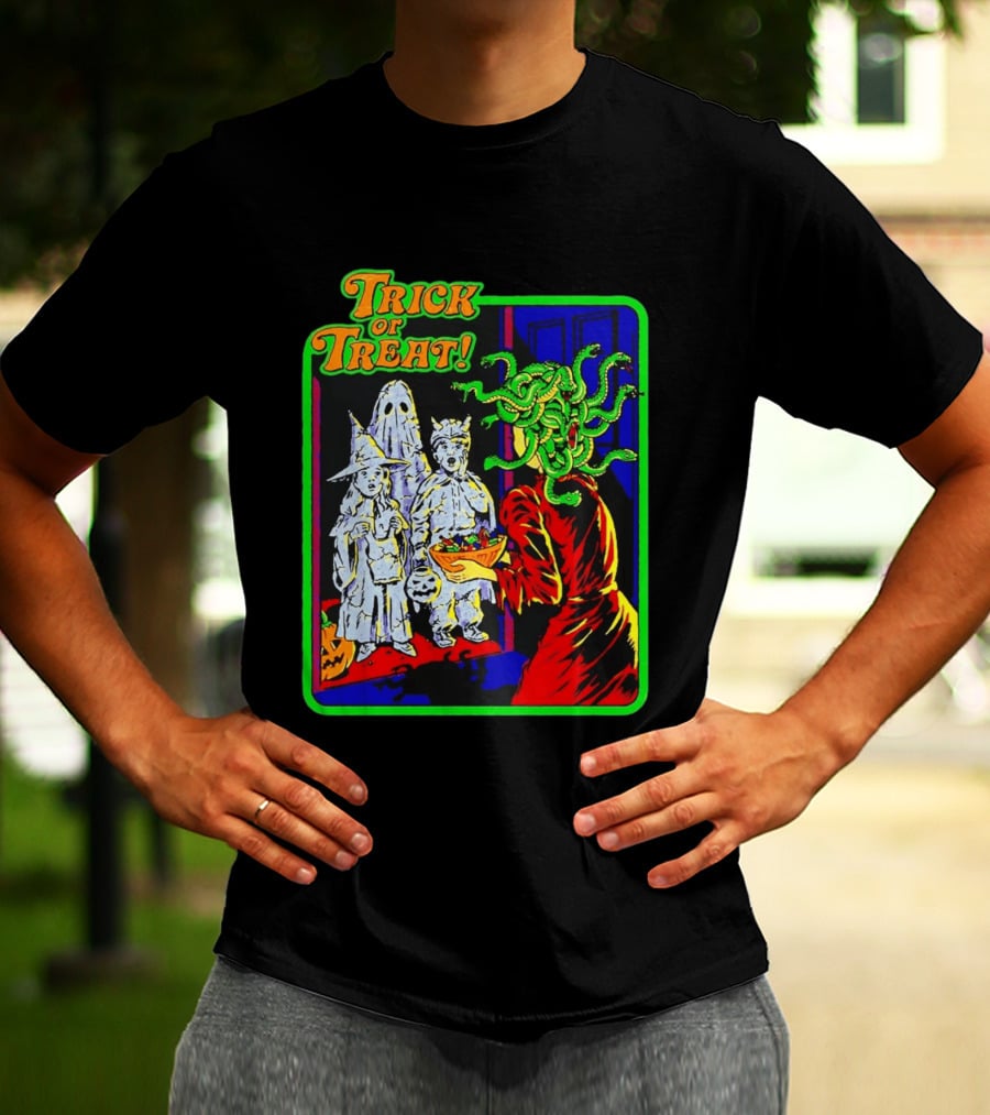 Trick Or Treat Medusa Halloween Retro Comic T-Shirt