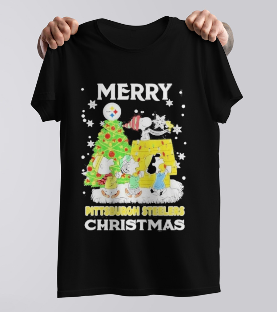 Merry Christmas 2026 Pittsburgh Steelers Peanuts Tree And Snoopy T-Shirt