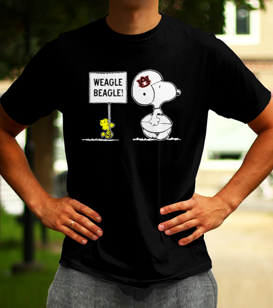 Snoopy Woodstock Auburn Tigers Weagle Beagle Football T-Shirt