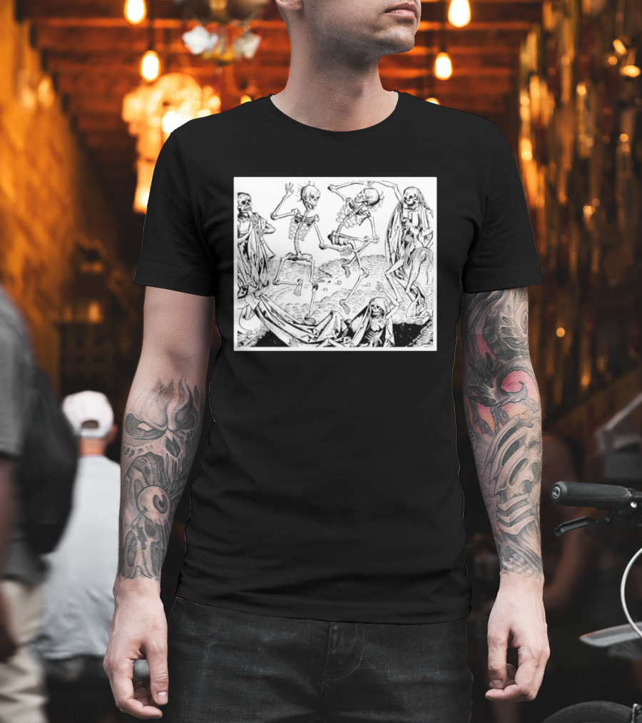 Danse Macabre Skeleton Dance Halloween Medieval T-Shirt