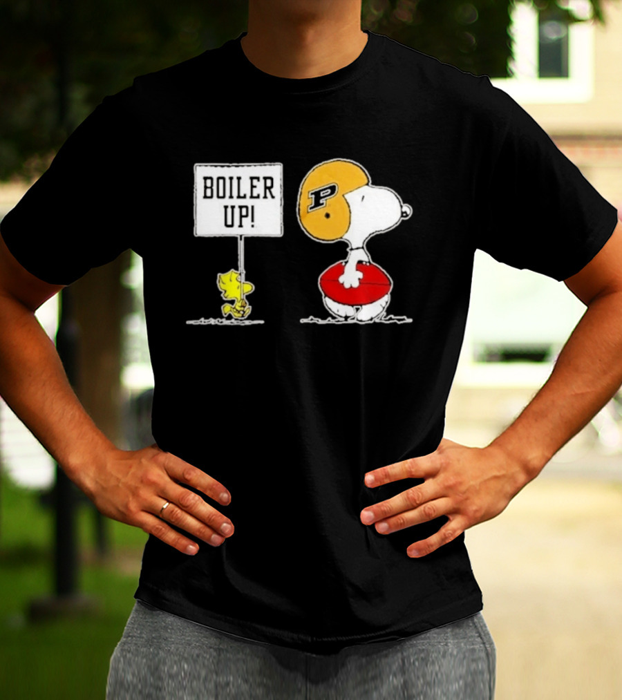 Snoopy And Woodstock Boiler Up Purdue Boilermakers Football P Helmet Peanuts Characters Holding Football T-Shirt