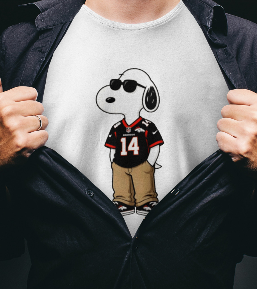 Denver Broncos Snoopy 2026 Football Wearing Sunglasses T-Shirt