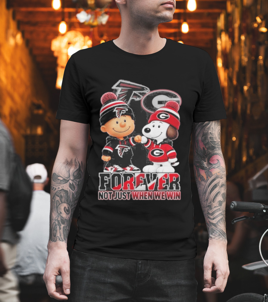 Atlanta Falcons Charlie Brown Georgia Bulldogs Snoopy Fist Bump Forever Not Just When We Win T-Shirt