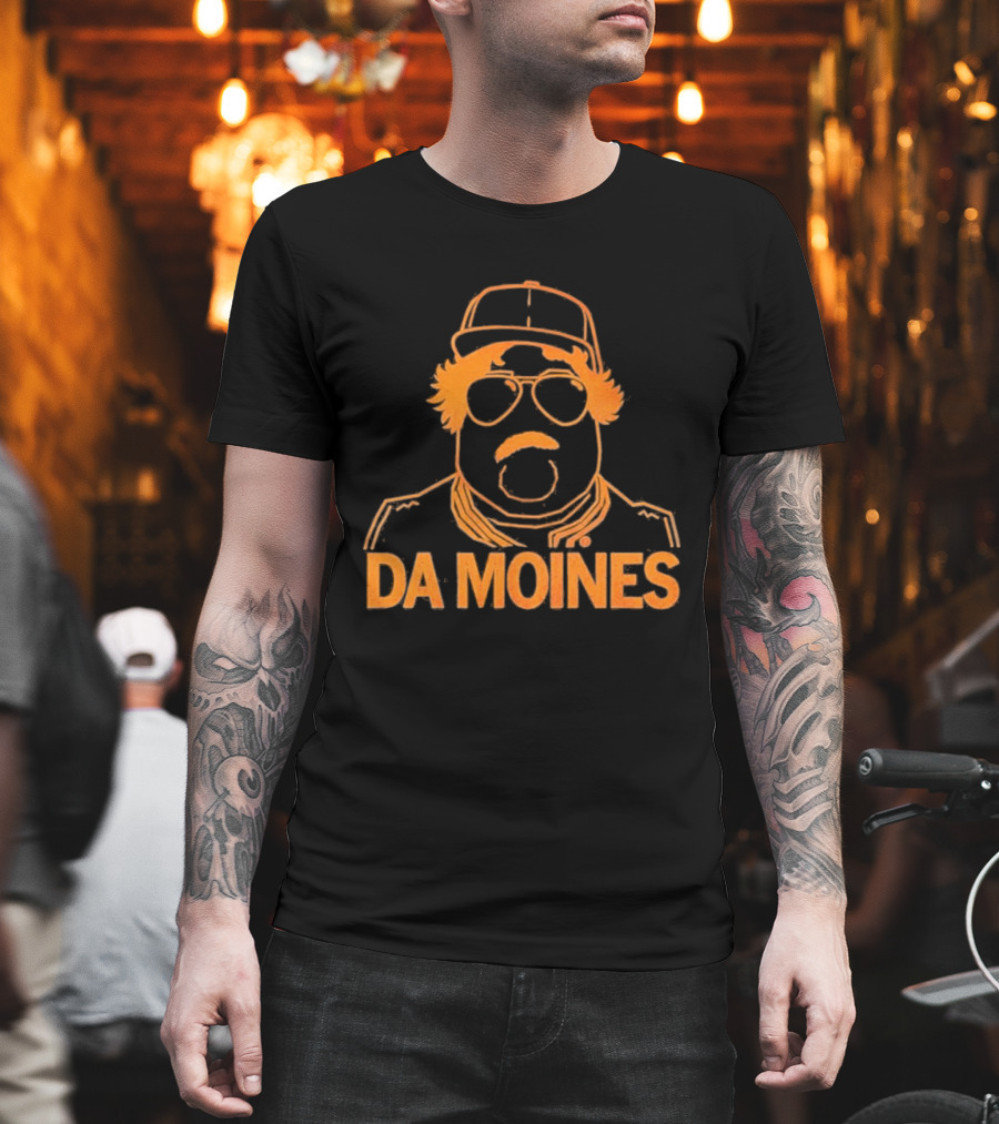 RAYGUN Da Moines Iconic Design With Cap And Sunglasses T-Shirt