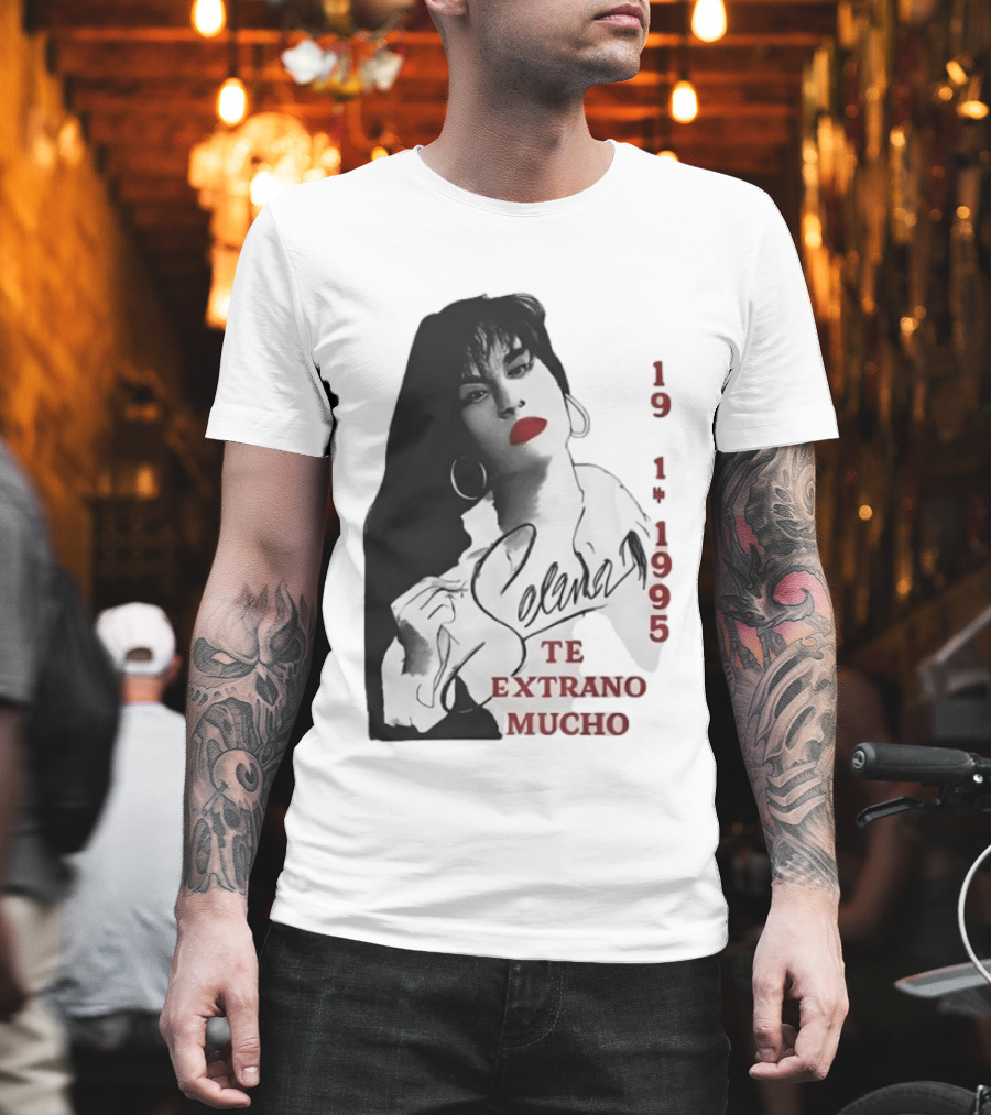 Selena Quintanilla 1971 1995 Te Extraño Mucho Black And White Elegance T-Shirt
