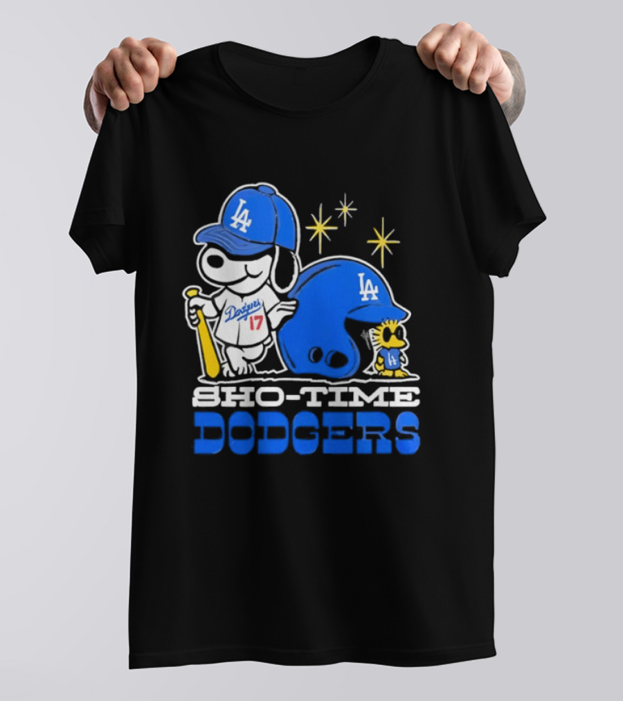 Los Angeles Dodgers Snoopy Show Time Baseball Fan Collectible T-Shirt